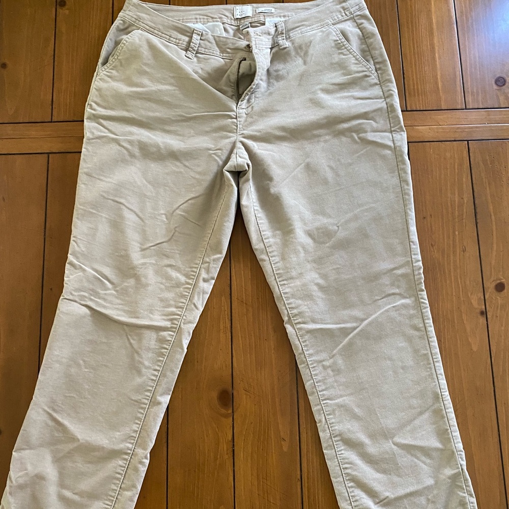 A New Day stretch ankle pants.